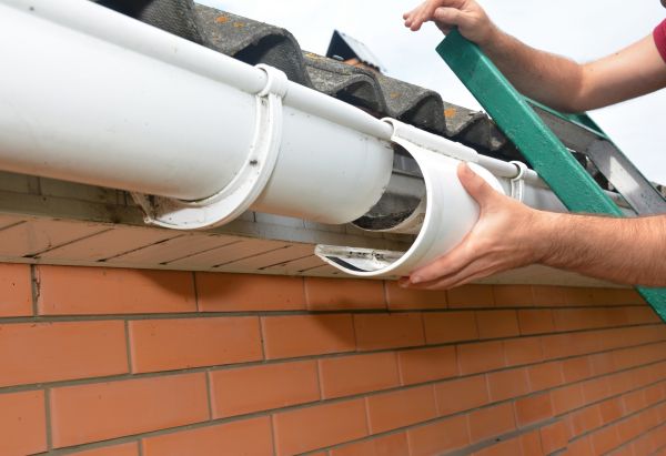 Gutter Maintenance in Jefferson