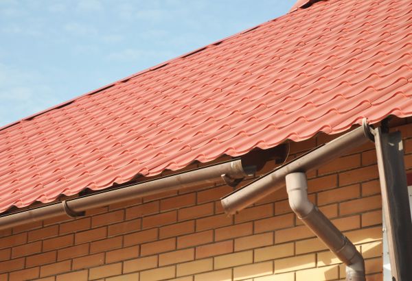 Loose Gutter Repair in Jefferson